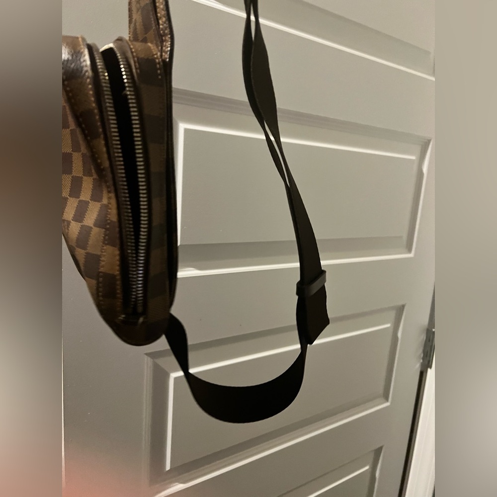 Louis Vuitton Damier Ebene Crossbody bag - Picture 9 of 9